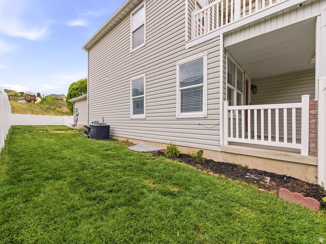7901 N WEEPING ASH DR, Eagle Mountain, UT 84005