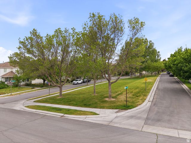 7901 N WEEPING ASH DR, Eagle Mountain, UT 84005