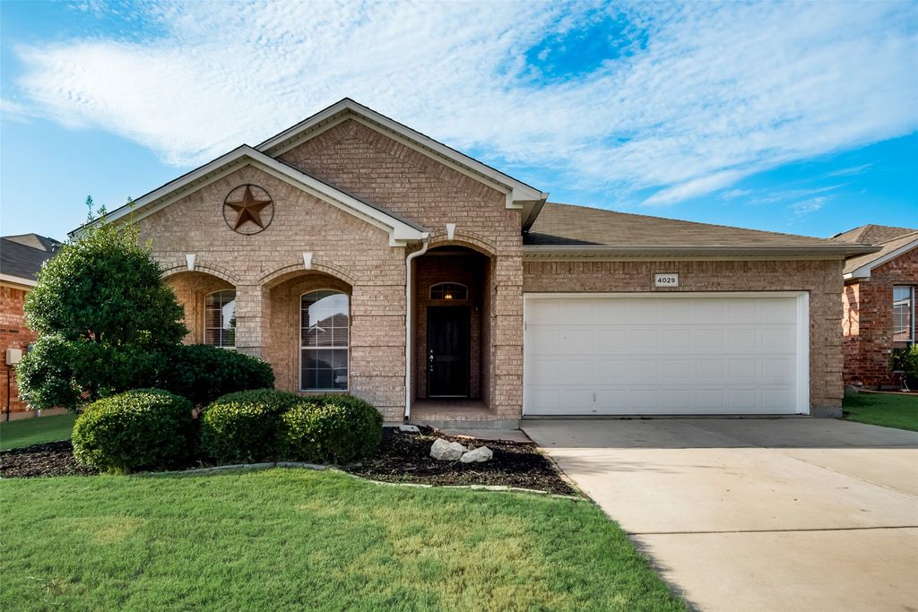 4029 Martinsburg Drive, Fort Worth, TX 76244