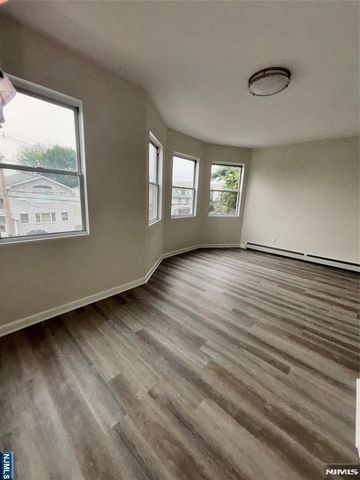 401 Cortlandt Street, Belleville, NJ 07109