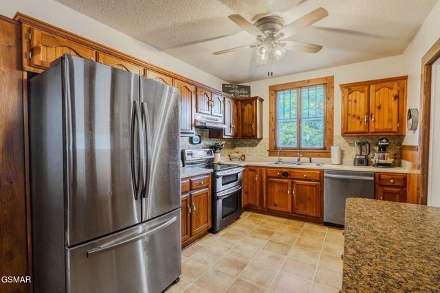 2341 County Road 561, Athens, TN 37303