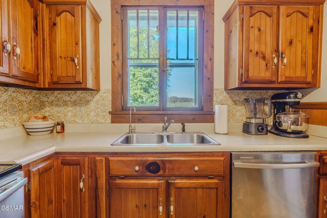 2341 County Road 561, Athens, TN 37303