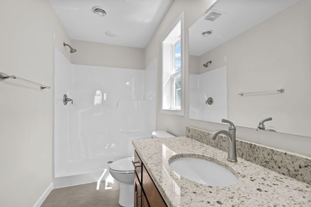 216 8th Avenue NE, Isanti, MN 55040