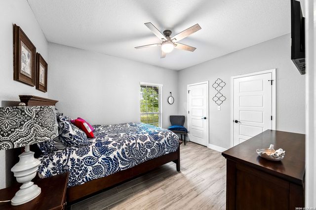 156 Crescent Ridge, Adkins, TX 78101