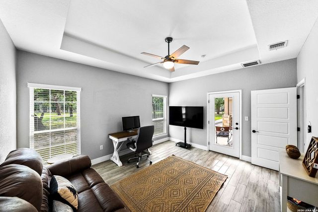 156 Crescent Ridge, Adkins, TX 78101