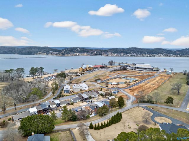 4322 Vista Drive, Guntersville, AL 35976