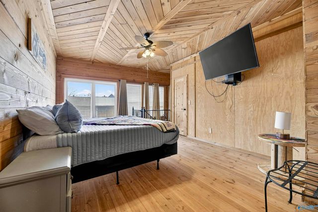 4322 Vista Drive, Guntersville, AL 35976