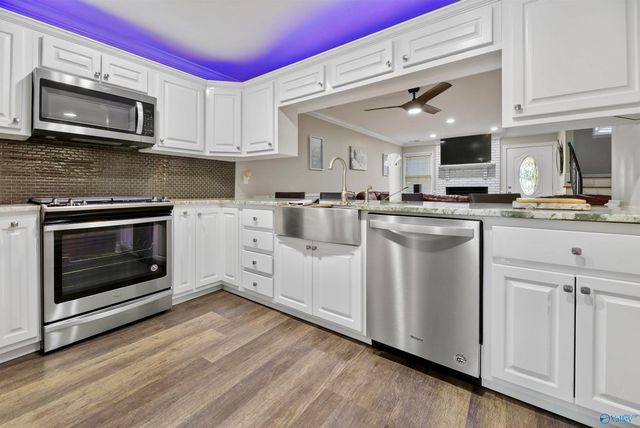 4322 Vista Drive, Guntersville, AL 35976