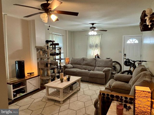 3 GRAPE ST, West Reading, PA 19611