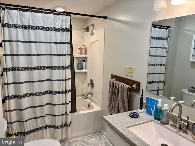 3 GRAPE ST, West Reading, PA 19611