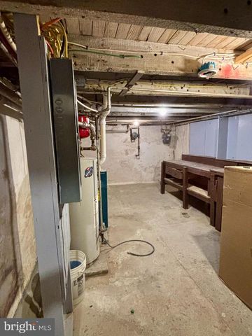 3 GRAPE ST, West Reading, PA 19611