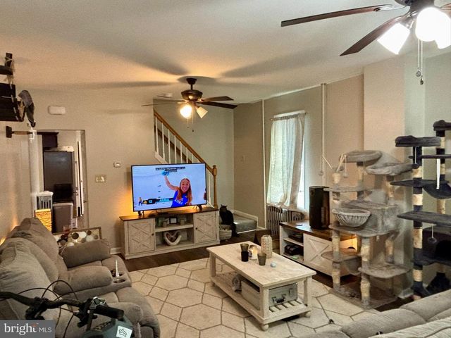 3 GRAPE ST, West Reading, PA 19611