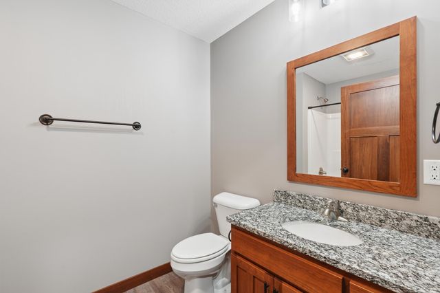1707 Squirrel Way, New Richmond, WI 54017