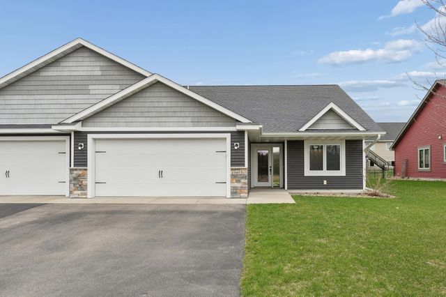 1707 Squirrel Way, New Richmond, WI 54017