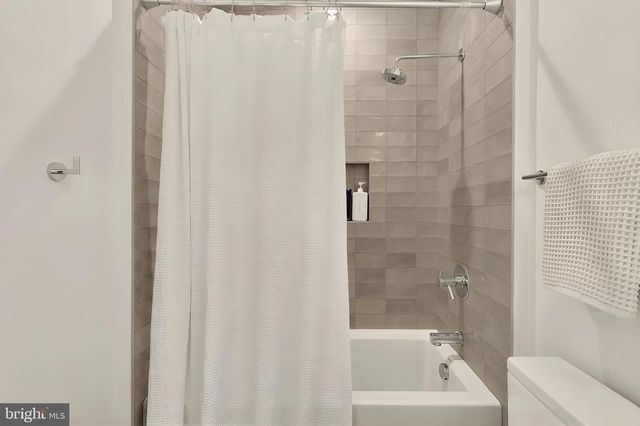 135 N EDGEWOOD ST, Arlington, VA 22201