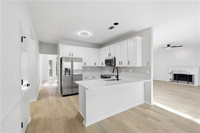 1315 Tuxedo Court, Lawrenceville, GA 30043