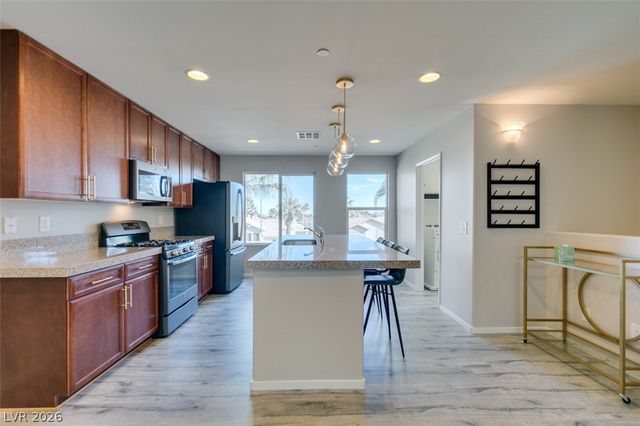 9050 West Tropicana Avenue 1048, Las Vegas, NV 89147