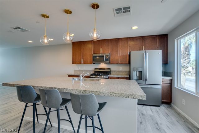 9050 West Tropicana Avenue 1048, Las Vegas, NV 89147