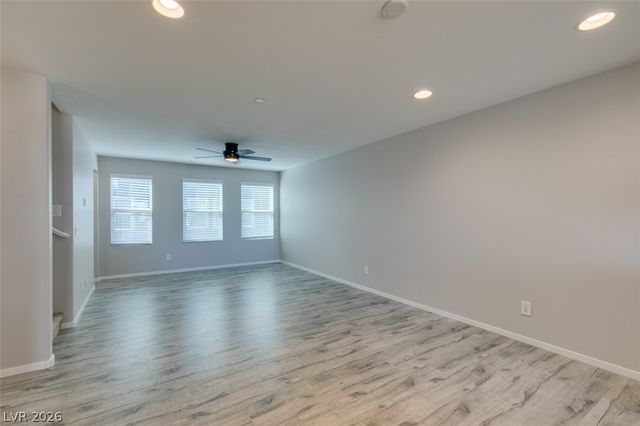 9050 West Tropicana Avenue 1048, Las Vegas, NV 89147