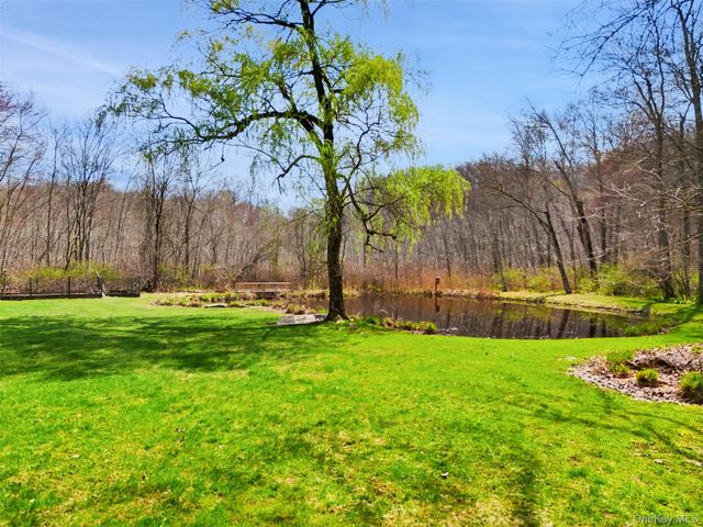 2 Reynolds Lane, Katonah, NY 10536