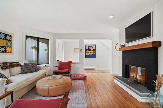 2 Reynolds Lane, Katonah, NY 10536