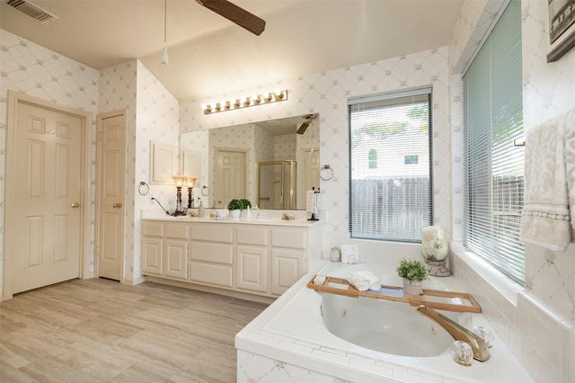 7810 Timberline Run Lane, Houston, TX 77095