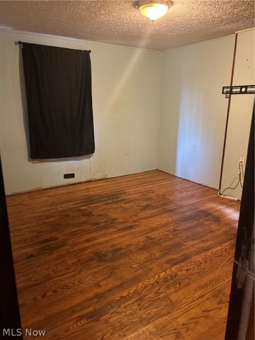 1498 Overlook Drive, Akron, OH 44314