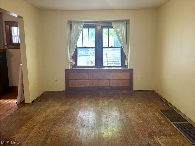 1498 Overlook Drive, Akron, OH 44314