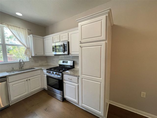 7202 Gunnison PASS, Austin, TX 78724