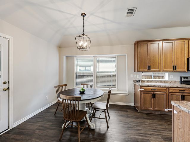 5817 Brookside Drive, Denton, TX 76226