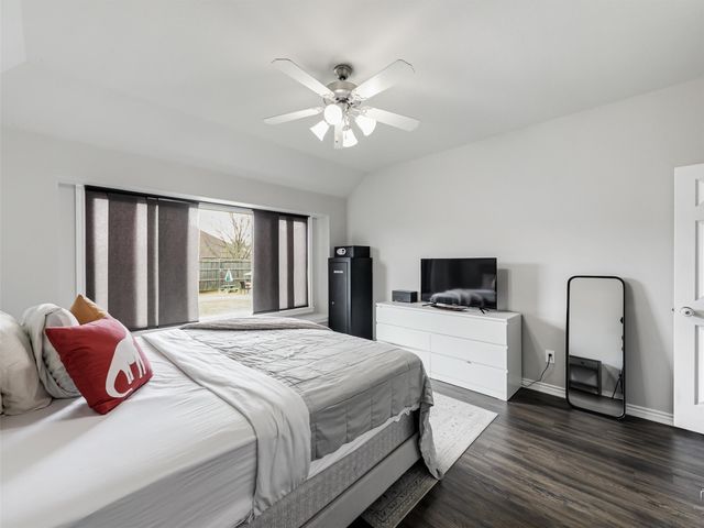 5817 Brookside Drive, Denton, TX 76226