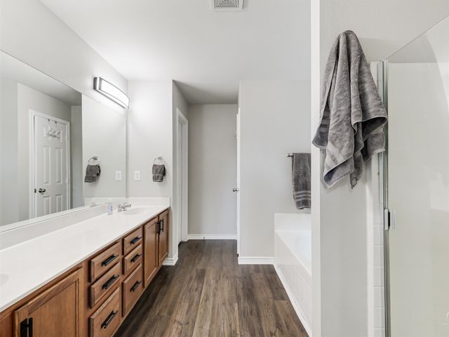 5817 Brookside Drive, Denton, TX 76226