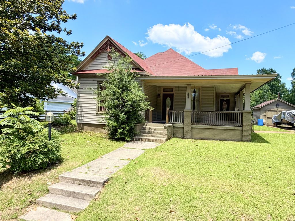 328 Head St, Paris, TN 38242
