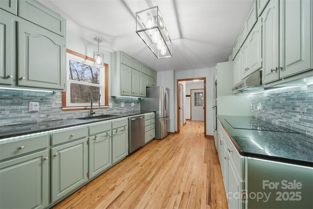 2091 Blowing Rock Boulevard, Lenoir, NC 28645