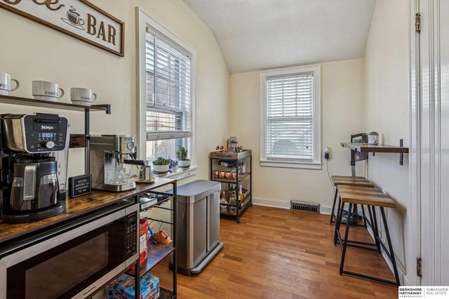 3622 S 20th Street, Omaha, NE 68108