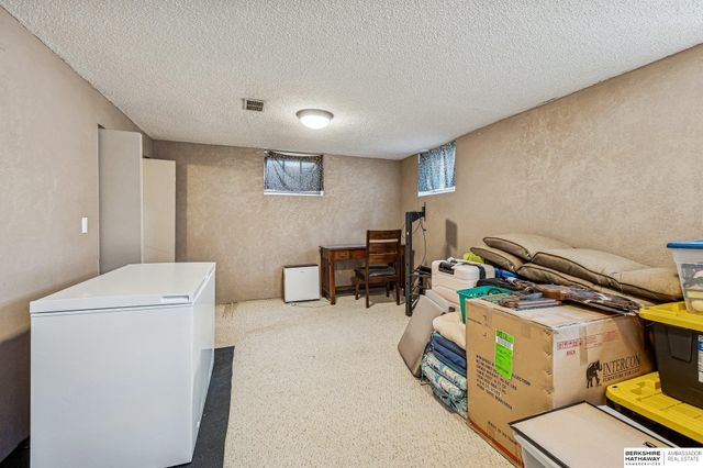 3622 S 20th Street, Omaha, NE 68108