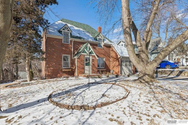 3622 S 20th Street, Omaha, NE 68108