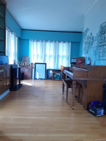 91 Bedell Avenue, Hempstead, NY 11550