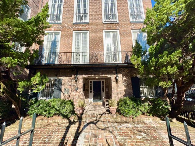 12 Wentworth Street B, Charleston, SC 29401