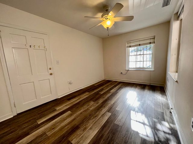 12 Wentworth Street B, Charleston, SC 29401