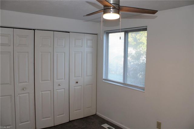 44 Lucinda CT, Hampton, VA 23666