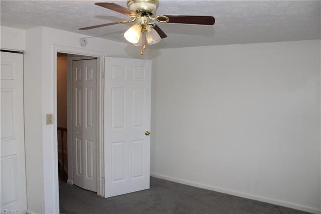 44 Lucinda CT, Hampton, VA 23666