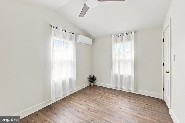 864 BUTTONWOOD AVE, Spring City, PA 19475