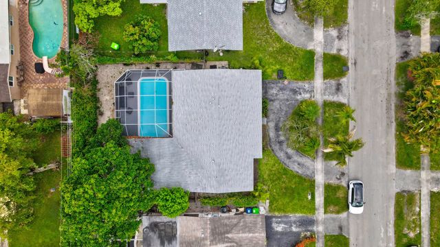 5940 NW 16th Street, Sunrise, FL 33313