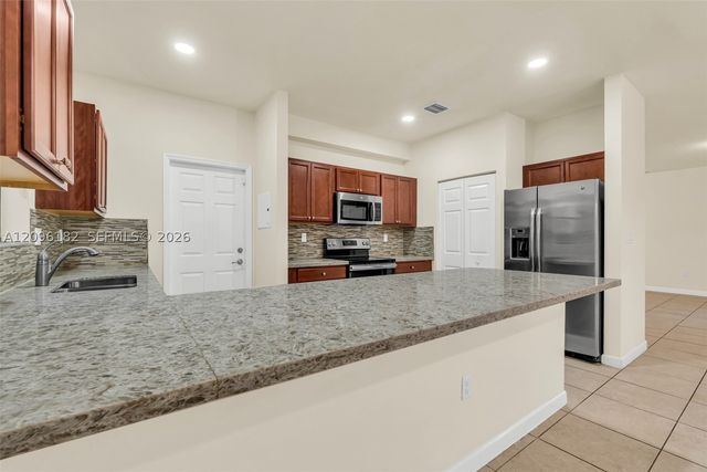 241 SE 35th Ave, Homestead, FL 33033