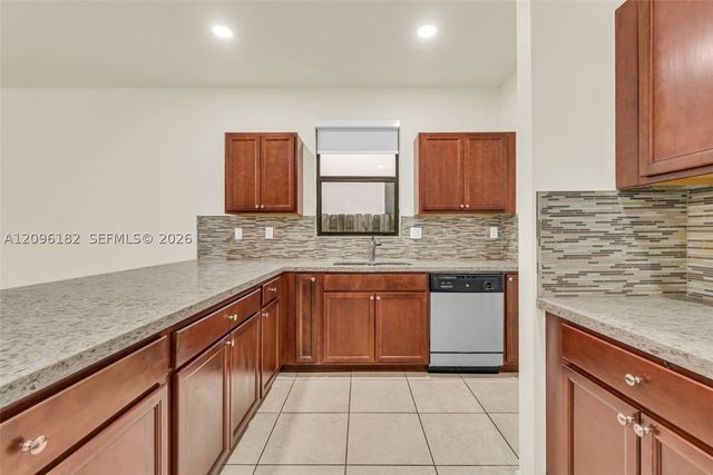 241 SE 35th Ave, Homestead, FL 33033
