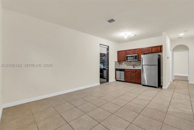 241 SE 35th Ave, Homestead, FL 33033