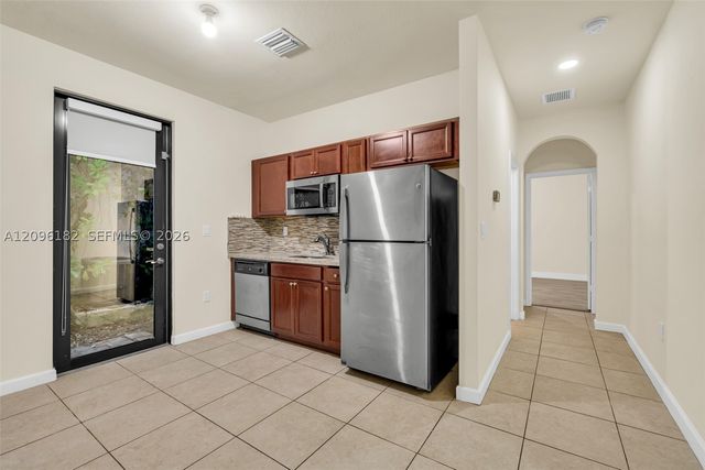 241 SE 35th Ave, Homestead, FL 33033