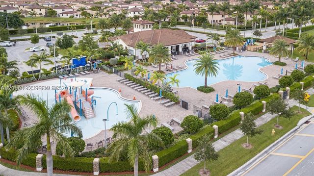 241 SE 35th Ave, Homestead, FL 33033