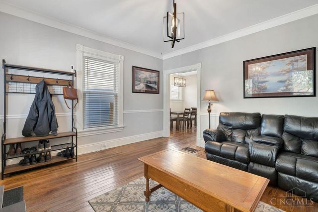 412 Stanley Avenue, Cincinnati, OH 45226